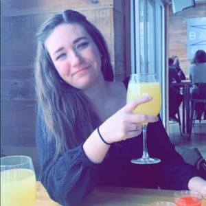 Meet your Posher, Hannah